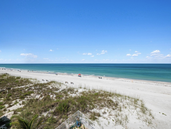 Anna Maria Island Four Bedroom Florida On The Beach!